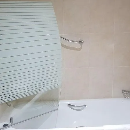Hotel De 3*