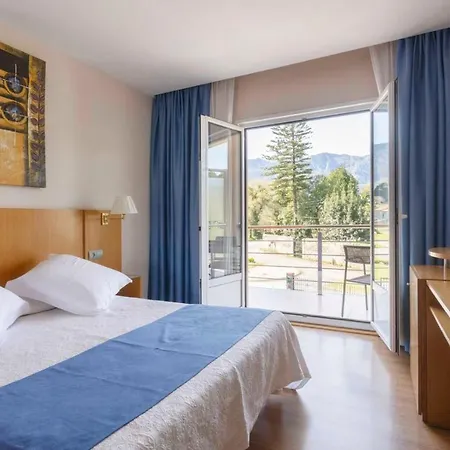 Hotell De 3*
