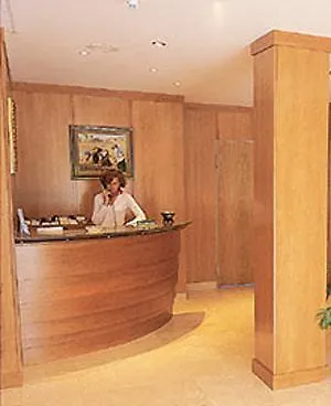 De Hotell Llanes